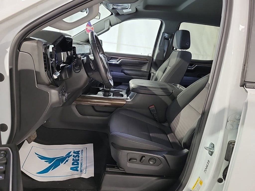 Used 2023 Chevrolet Silverado 1500 LT Trail Boss w/ Protection Package image 8