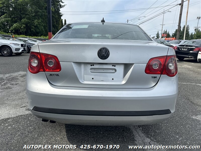 Used 2006 Volkswagen Jetta TDI FWD image 7