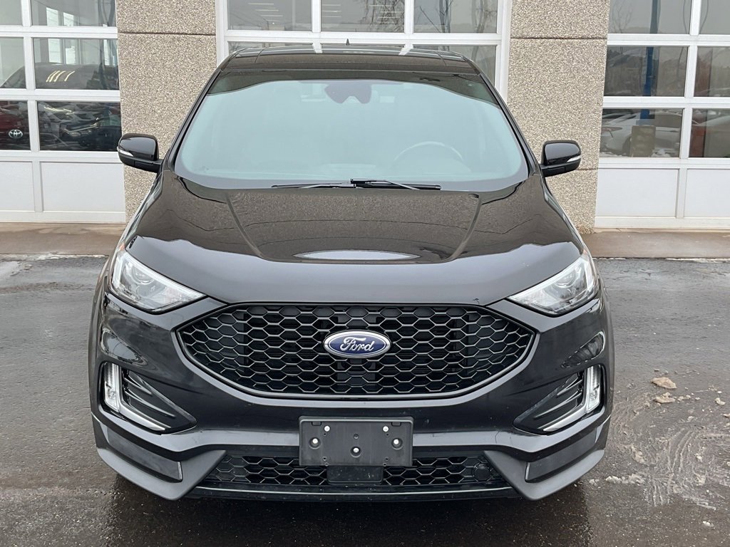 Used 2020 Ford Edge ST-Line w/ Cold Weather Package image 2