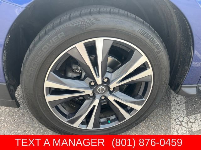 Used 2020 Nissan Pathfinder Platinum AWD/4WD image 9