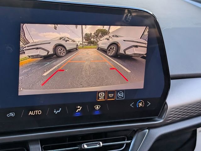 New 2026 Chevrolet Equinox EV LT image 9