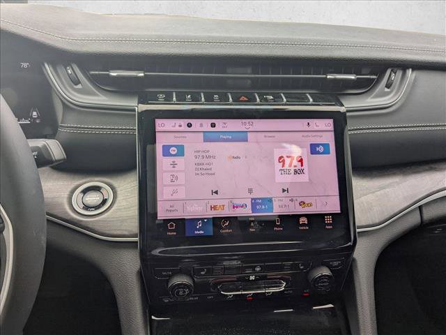 Certified 2025 Jeep Grand Cherokee Limited AWD/4WD image 12