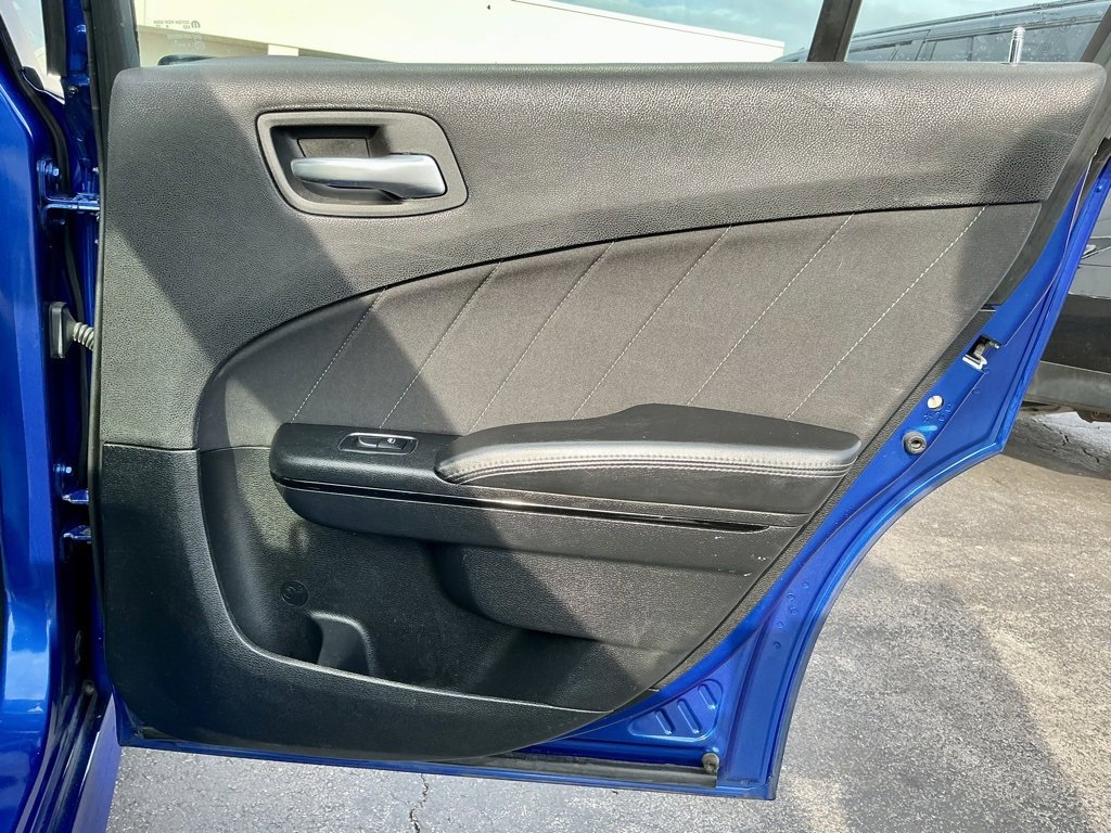 Used 2018 Dodge Charger SXT Plus w/ Blacktop Package image 25