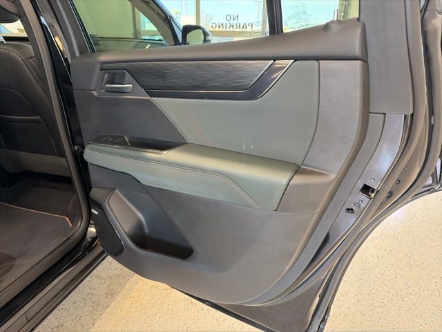 Used 2025 GMC Acadia AT4 w/ Luxury Package image 50