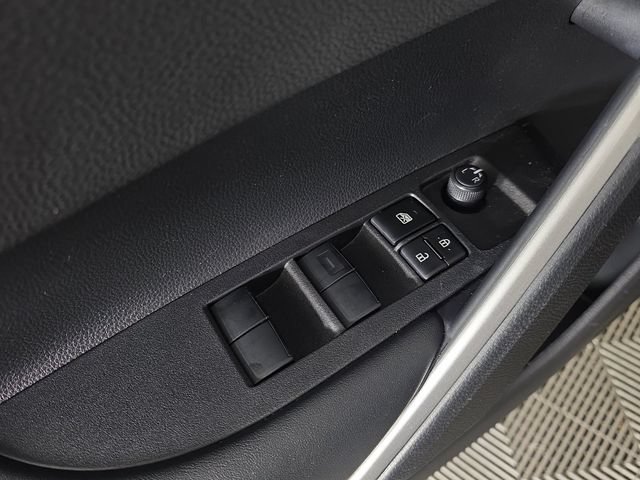 Used 2024 Toyota Corolla Cross XLE w/ Convenience Package AWD/4WD image 21