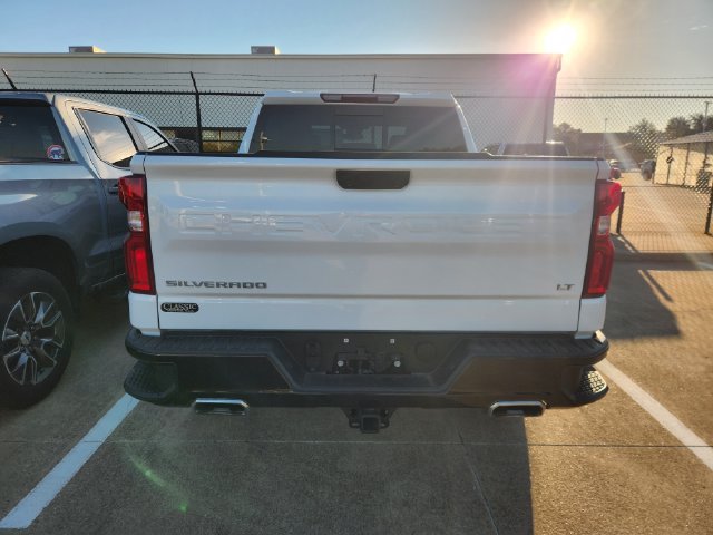Used 2024 Chevrolet Silverado 1500 LT Trail Boss w/ Convenience Package II AWD/4WD image 5
