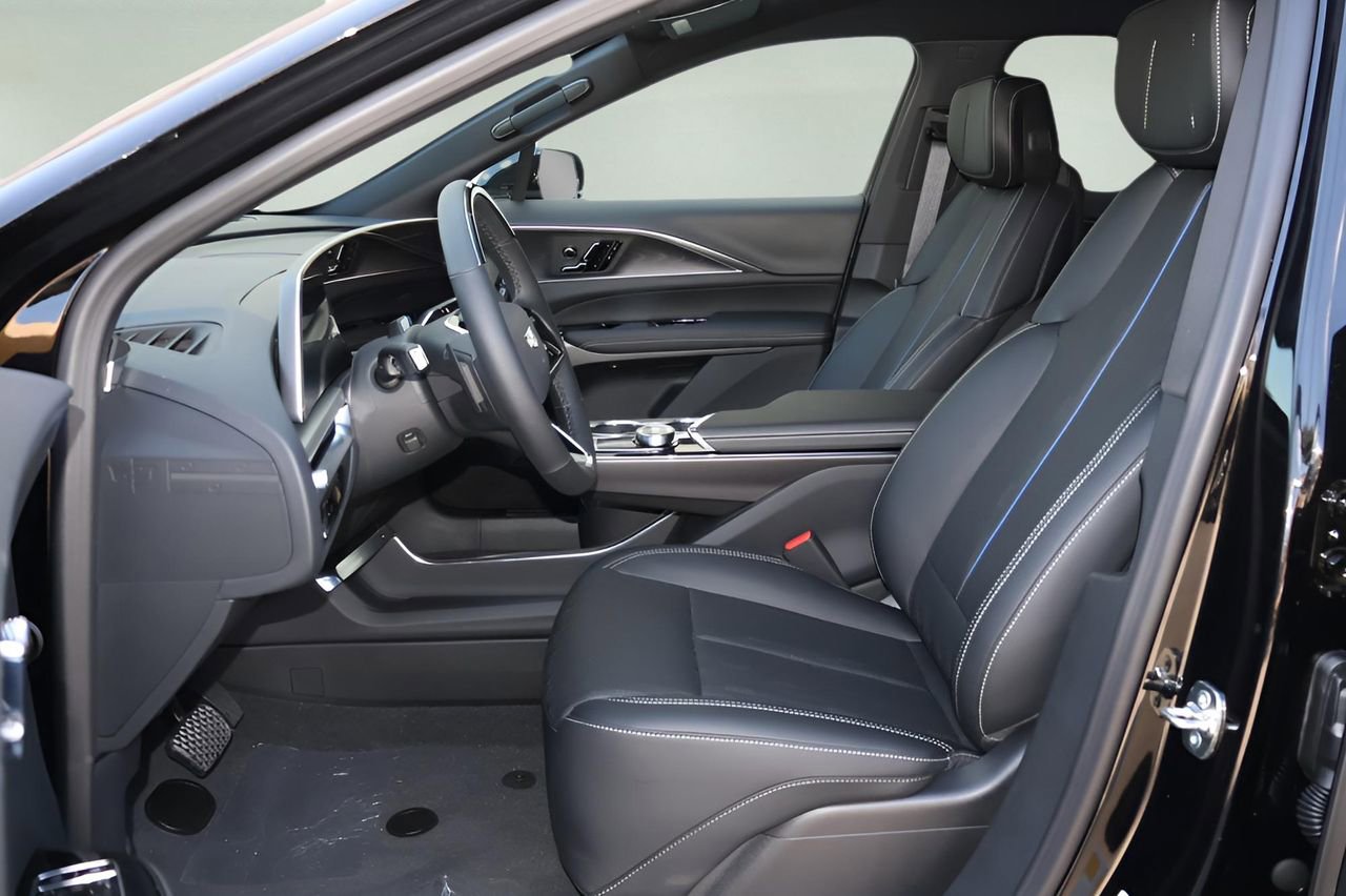 New 2026 Cadillac Lyriq Sport image 13