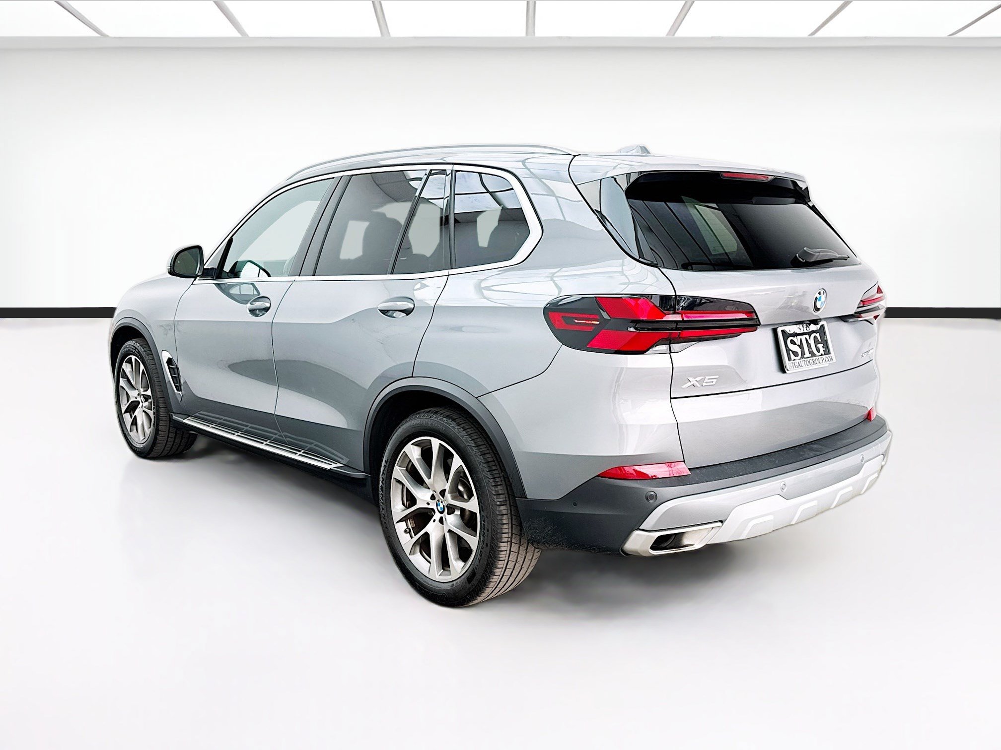 Used 2024 BMW X5 sDrive40i RWD image 6