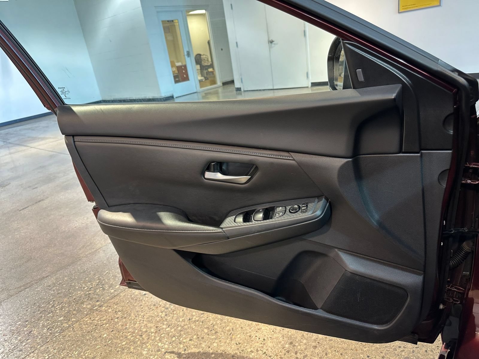Used 2025 Nissan Sentra SV FWD image 18