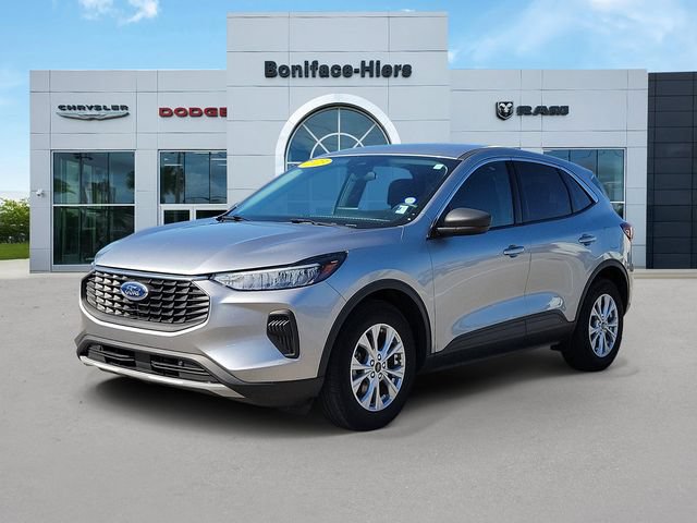 Used 2023 Ford Escape Active FWD image 3