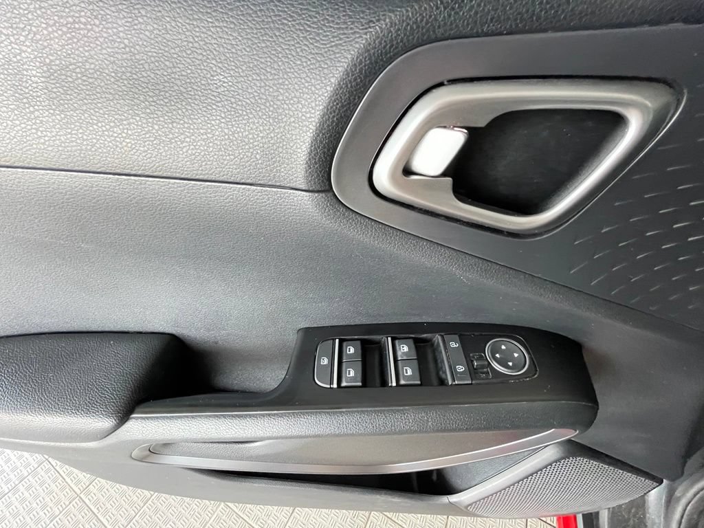 Used 2021 Kia Soul GT-Line FWD image 10