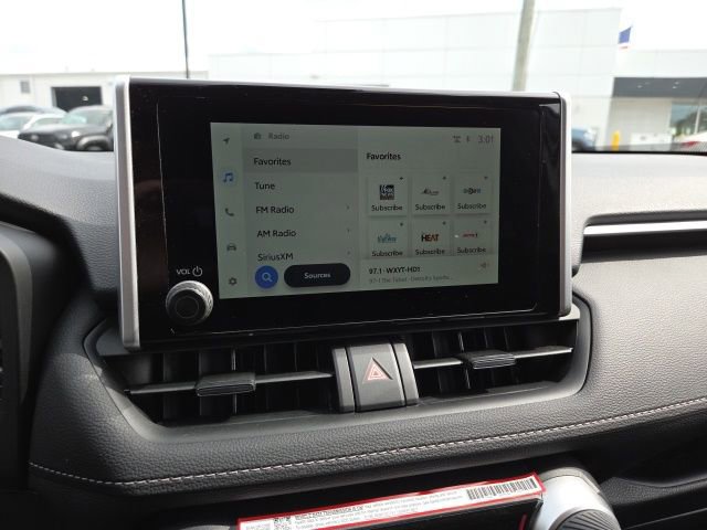 Used 2025 Toyota RAV4 LE AWD/4WD image 14