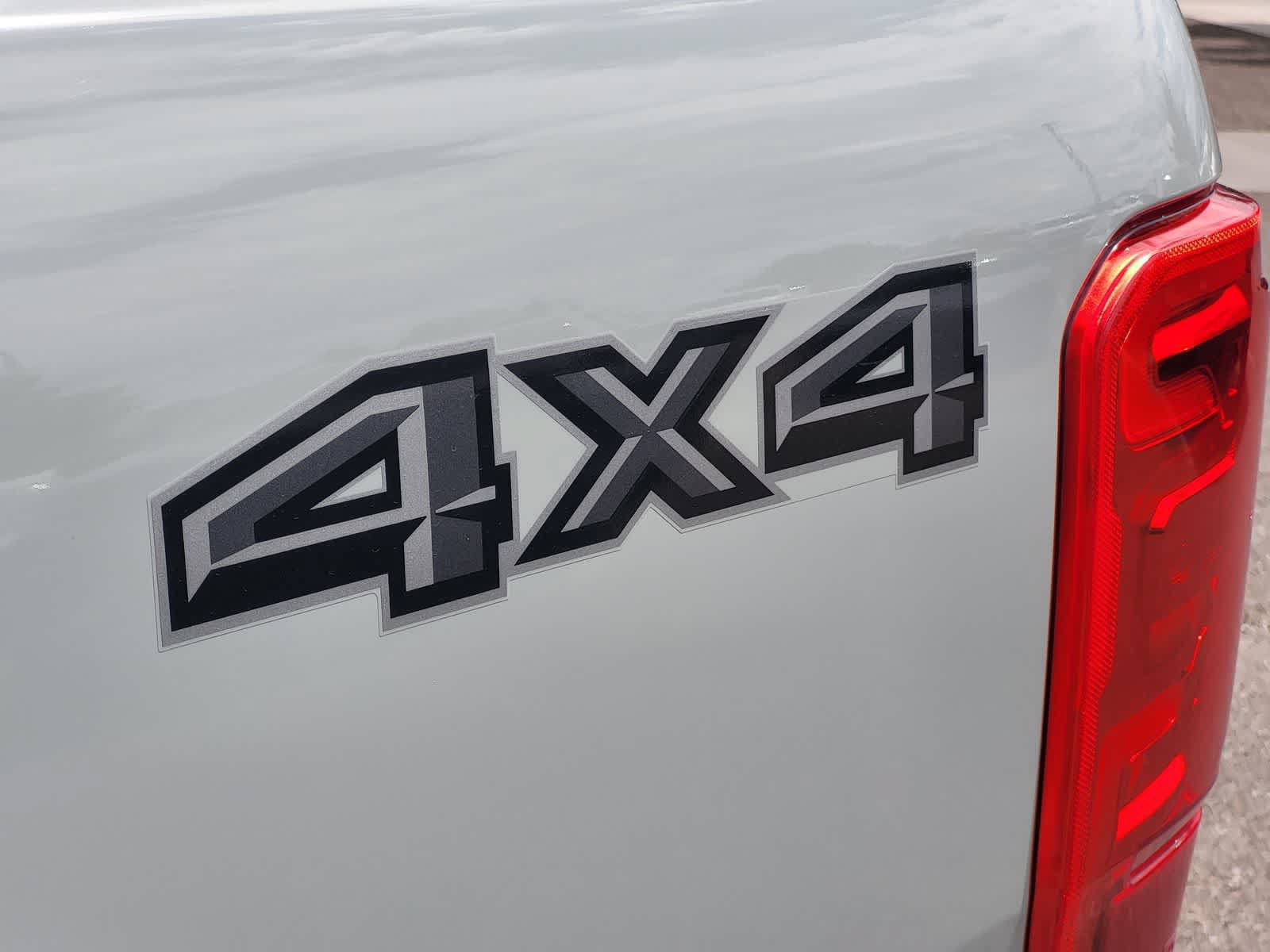 Used 2022 Ford Ranger XLT w/ Equipment Group 302A High AWD/4WD image 12