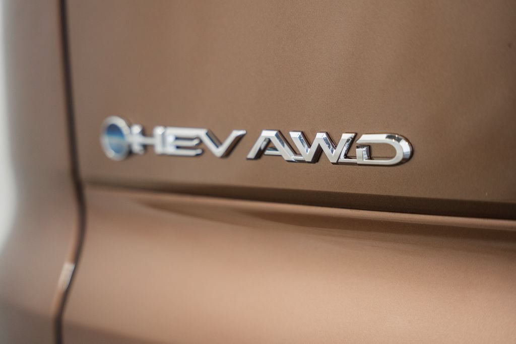 New 2026 Toyota Crown Signia AWD/4WD image 9