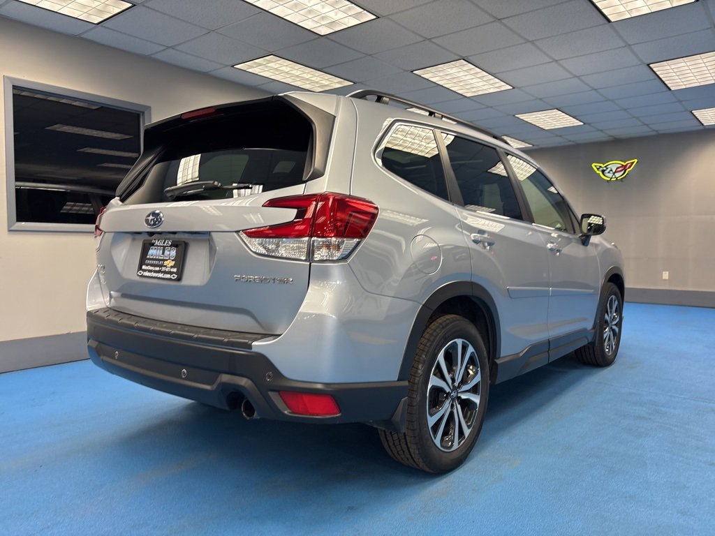 Used 2022 Subaru Forester Limited w/ Popular Package #2 image 2