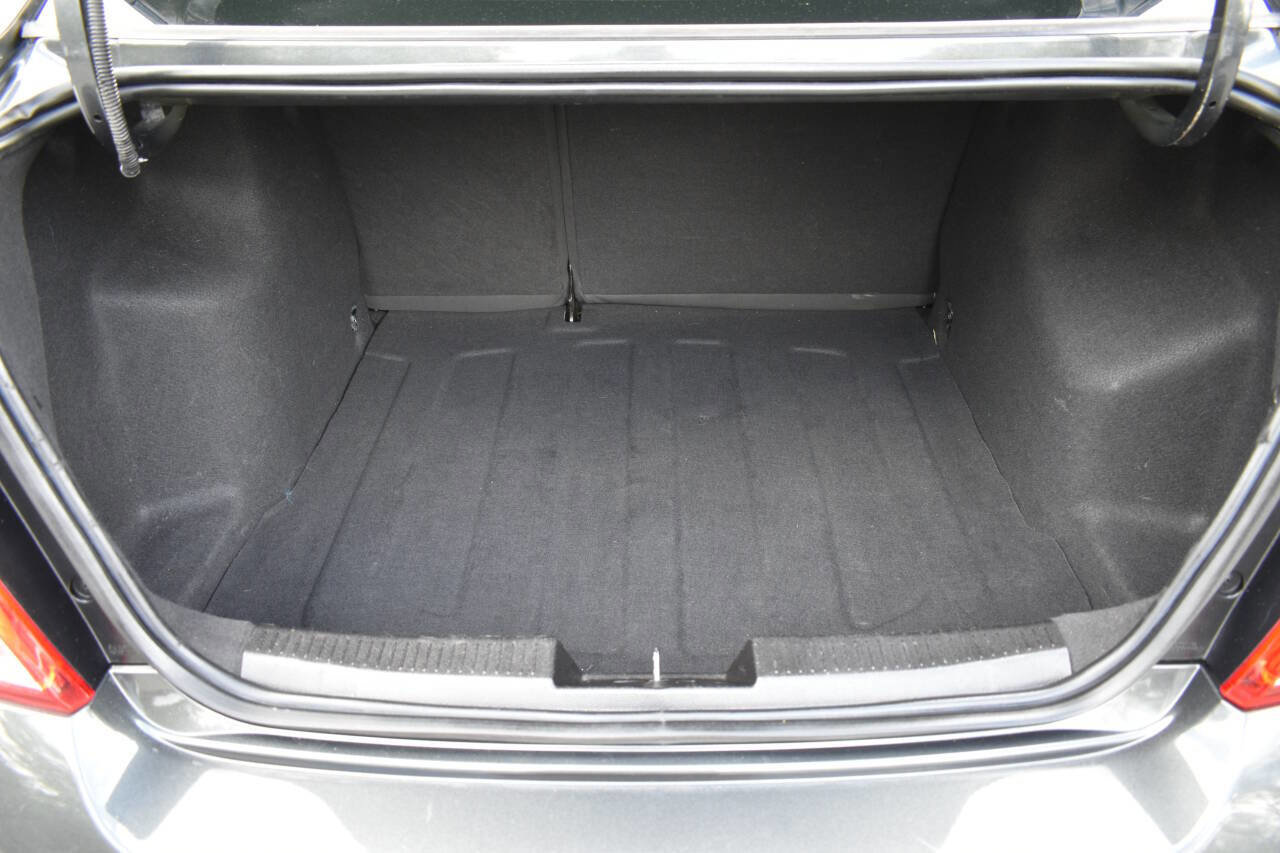 Used 2019 Chevrolet Sonic LT image 10