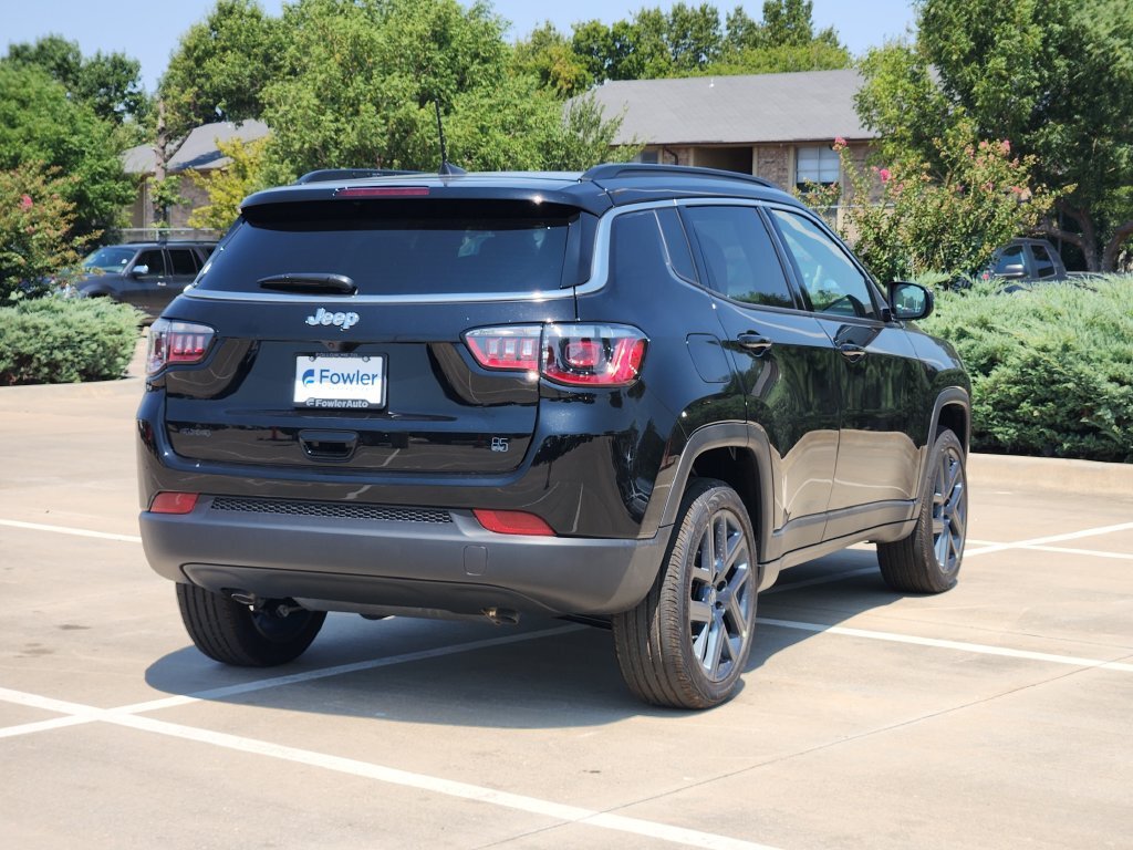 New 2026 Jeep Compass Latitude AWD/4WD image 4