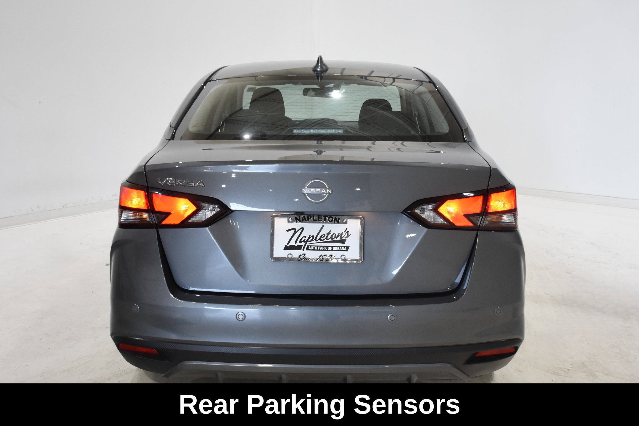 Used 2025 Nissan Versa SV FWD image 5