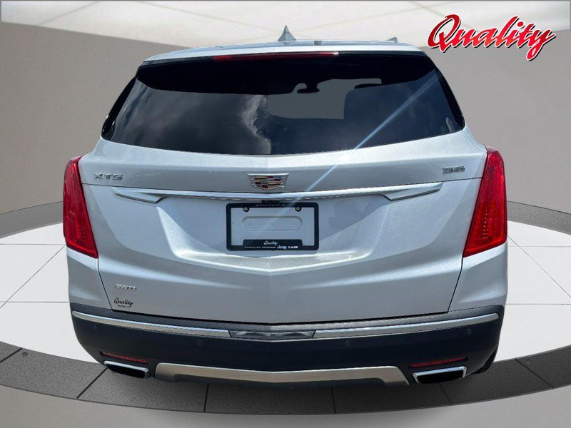 Used 2017 Cadillac XT5 Platinum w/ Driver Assist Package AWD/4WD image 4