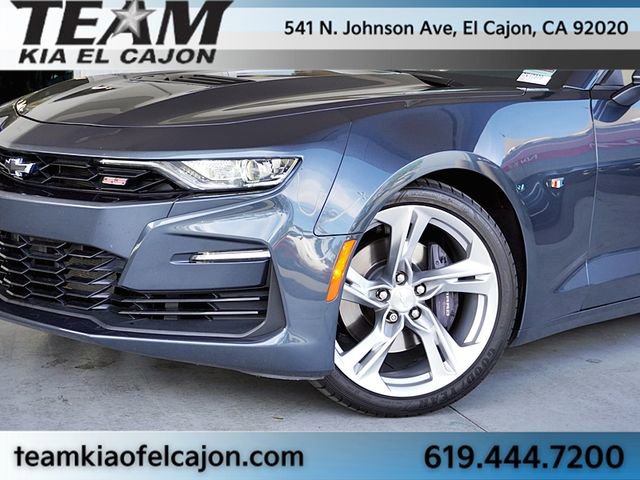 Used 2020 Chevrolet Camaro SS RWD image 3