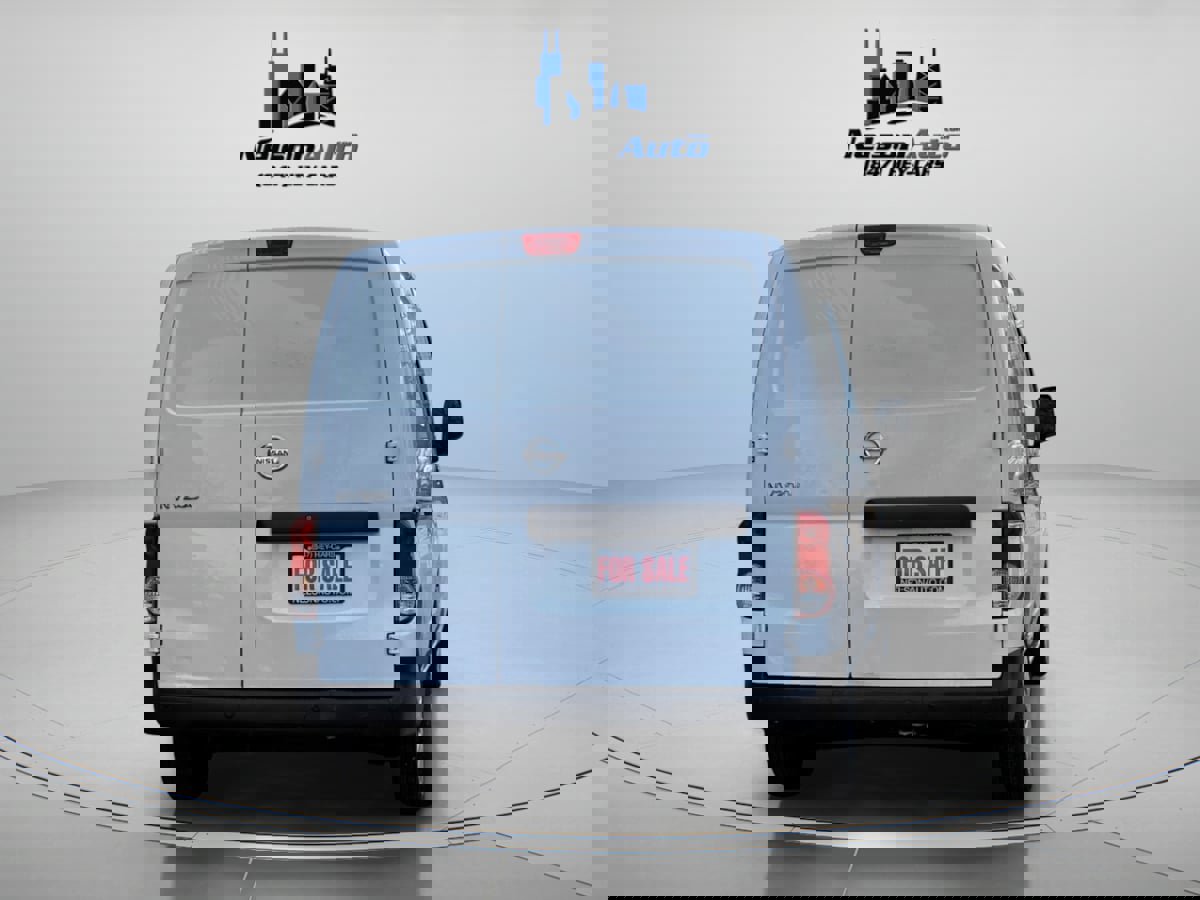 Used 2017 Nissan NV200 S w/ Cruise Control Package image 5