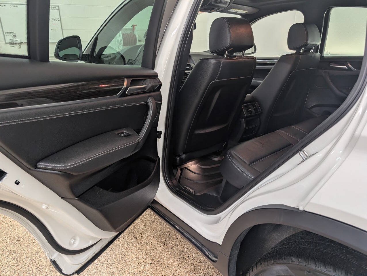 Used 2017 BMW X4 xDrive28i AWD/4WD image 13