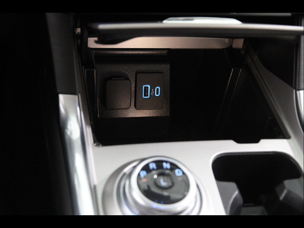 Used 2023 Ford Explorer Limited w/ Equipment Group 301A image 17