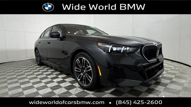 New 2026 BMW 550e xDrive w/ Premium Package image 1