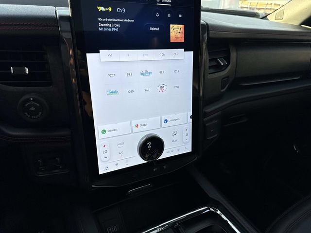 Used 2022 Ford Expedition Max Limited image 29