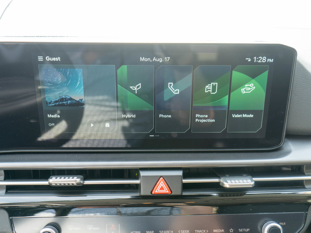 Certified 2026 Kia Sportage EX AWD/4WD image 19