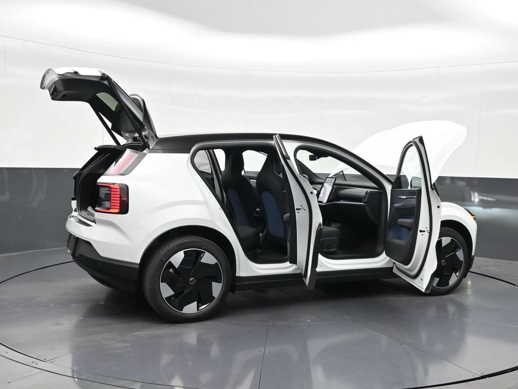 New 2026 Volvo EX30 Plus w/ Protection Package Premier AWD/4WD image 29