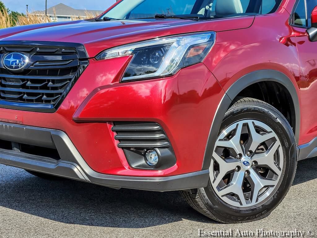 Used 2024 Subaru Forester Premium AWD/4WD image 3