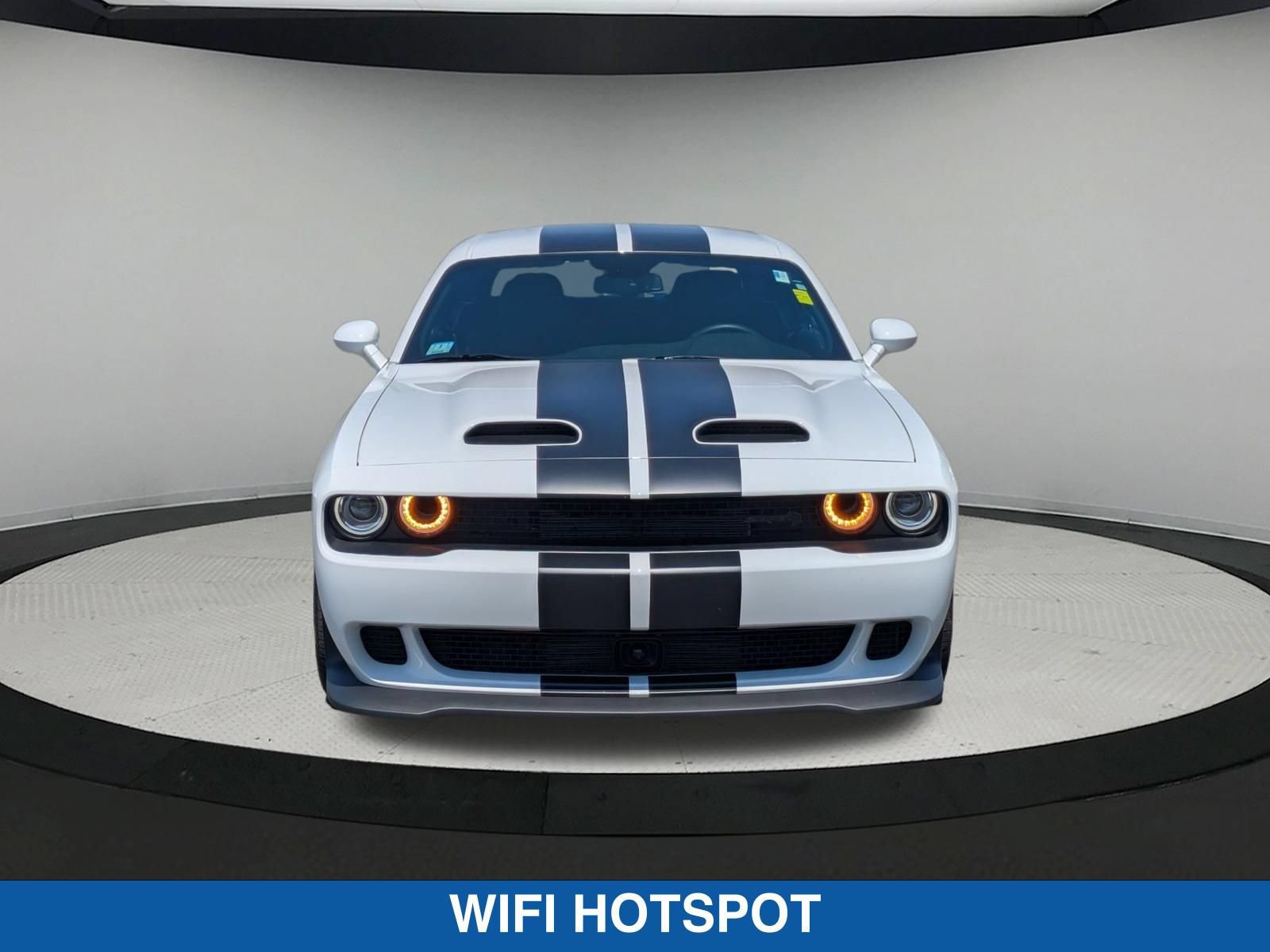 Used 2023 Dodge Challenger SRT Hellcat w/ Driver Convenience Group RWD image 9