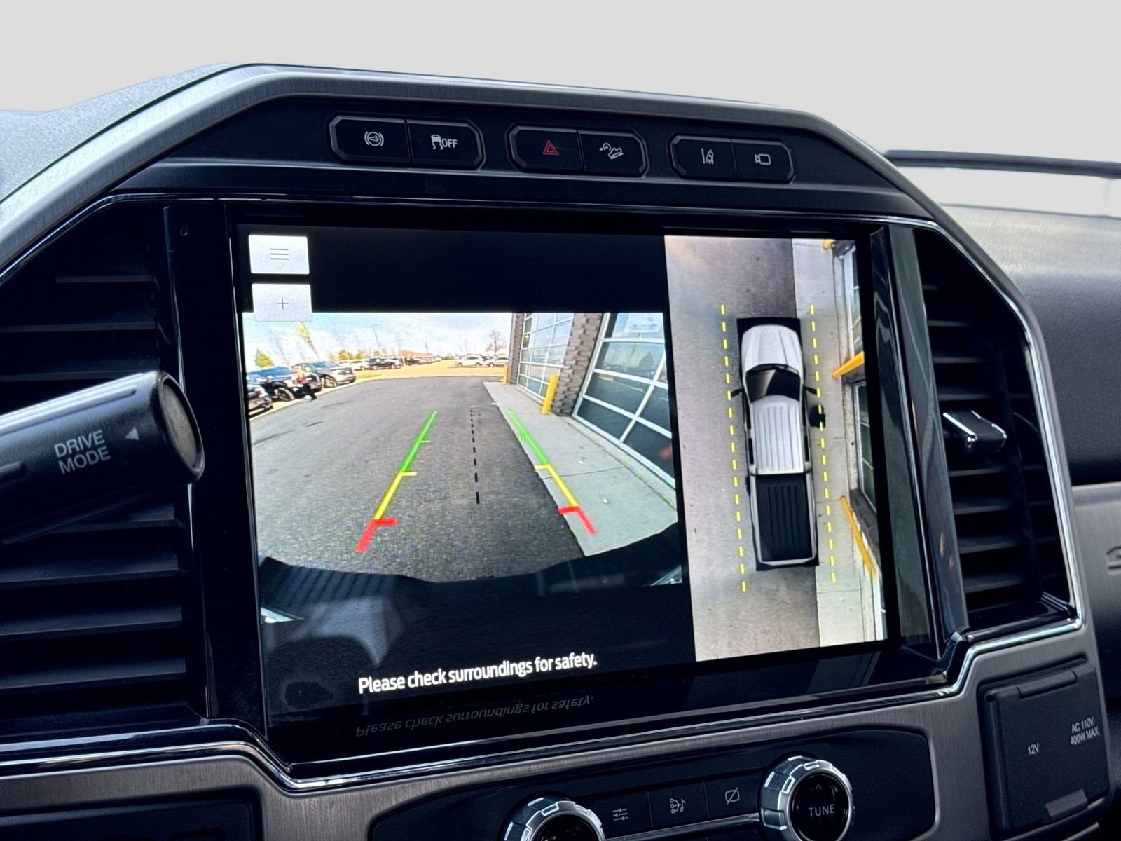 Certified 2022 Ford F250 Platinum w/ FX4 Off-Road Package image 29