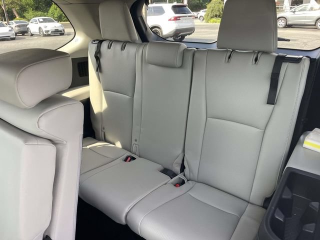 Used 2025 Toyota Grand Highlander FWD image 17