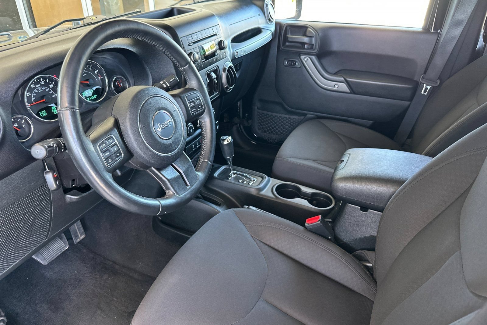Used 2017 Jeep Wrangler Unlimited Sport w/ Quick Order Package 24S AWD/4WD image 9