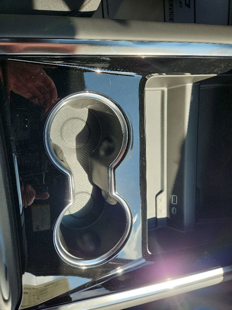 New 2026 Chevrolet Suburban LS w/ LS Custom Edition AWD/4WD image 33