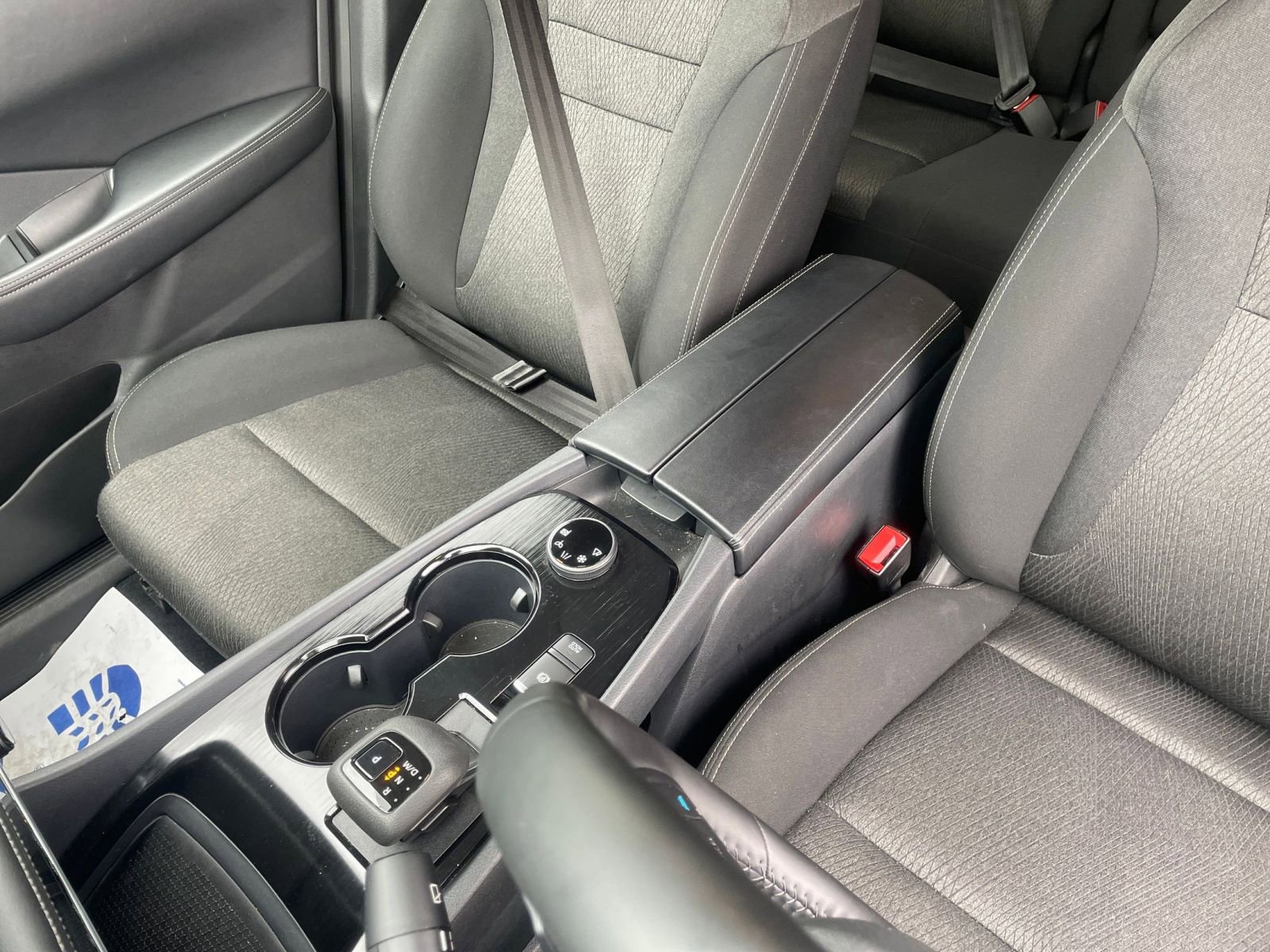 Used 2025 Nissan Rogue SV AWD/4WD image 36
