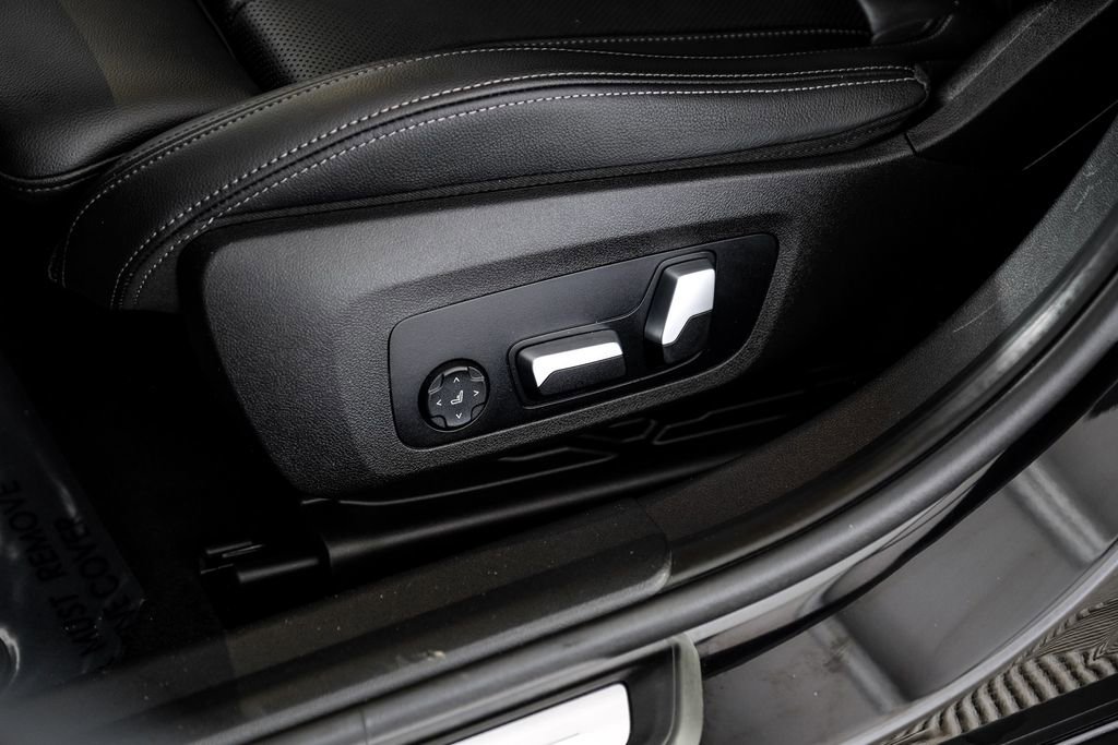 Used 2022 BMW 330e xDrive w/ Driving Assistance Package image 36