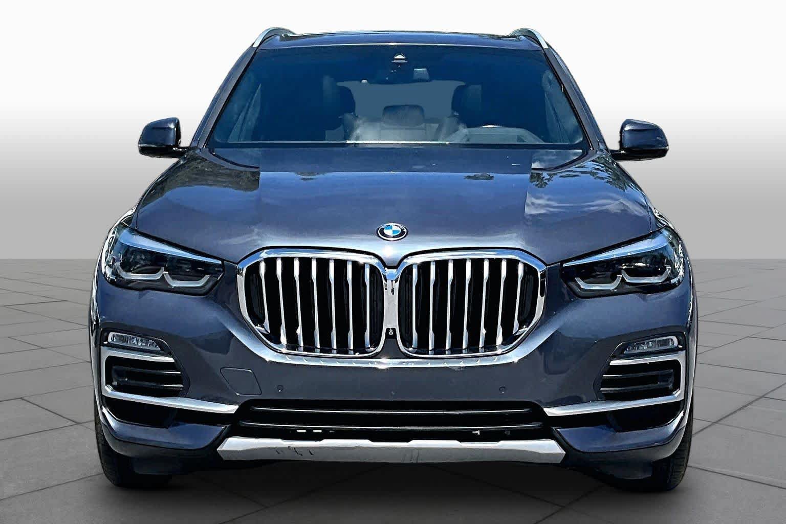 Used 2021 BMW X5 xDrive45e w/ Premium Package AWD/4WD image 4