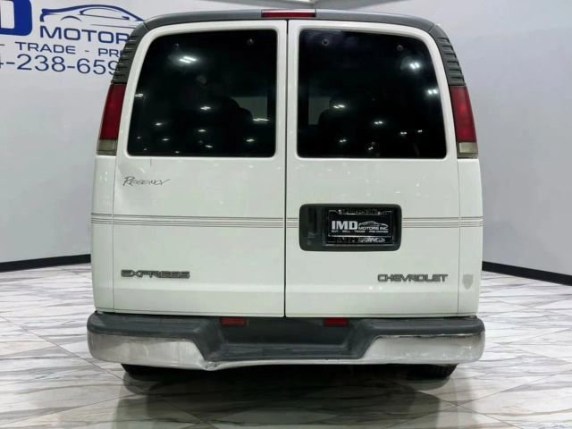 Used 2002 Chevrolet Express 1500 w/ LS Preferred Equipment Group RWD image 7