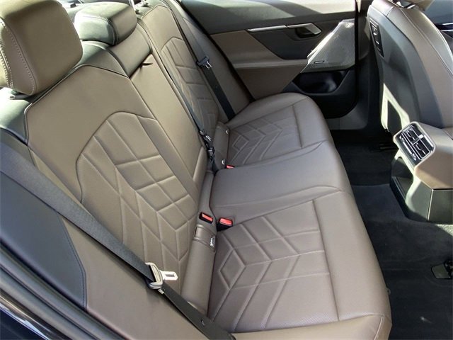 Certified 2025 BMW i5 xDrive40 w/ Premium Package image 15