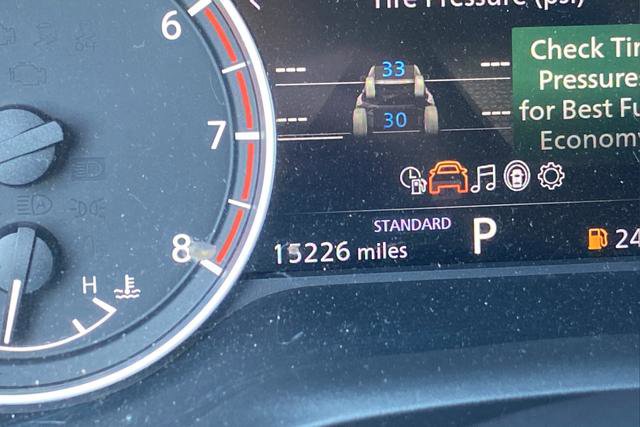 Used 2023 Nissan Rogue SV image 10