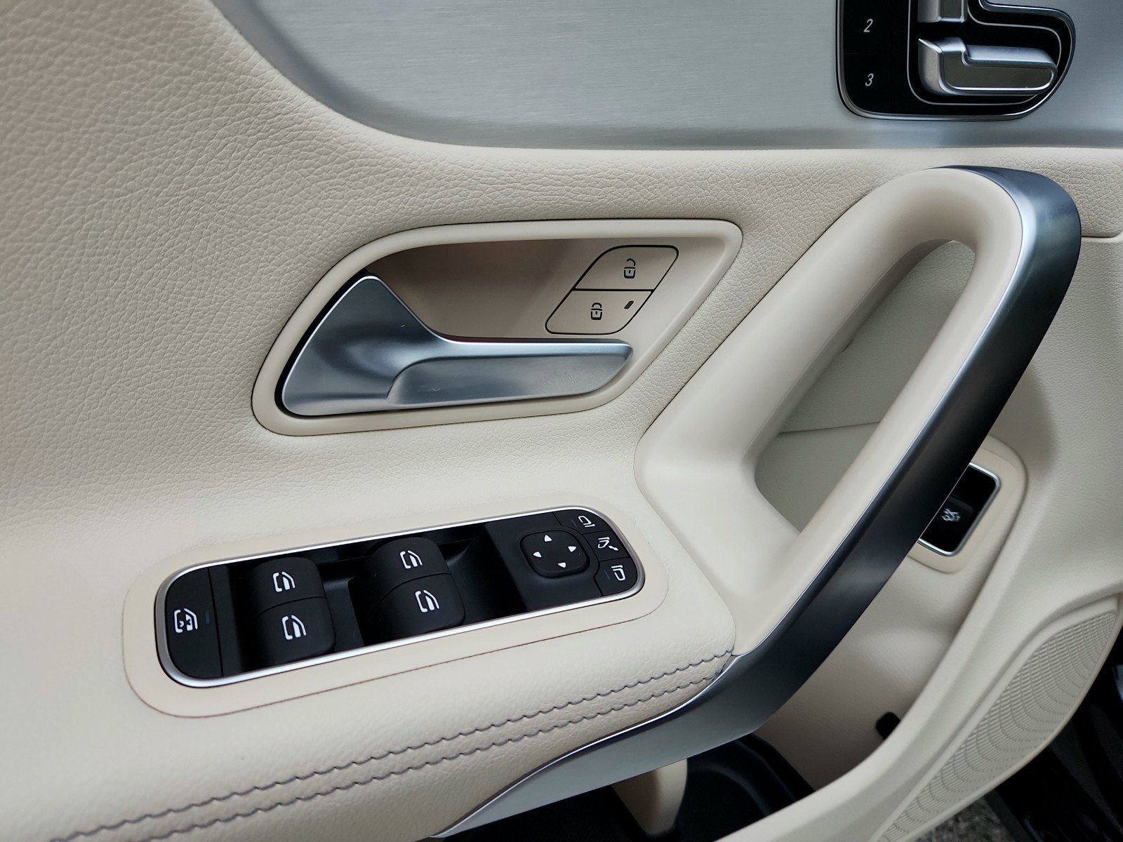 Certified 2026 Mercedes-Benz CLA 250 image 30