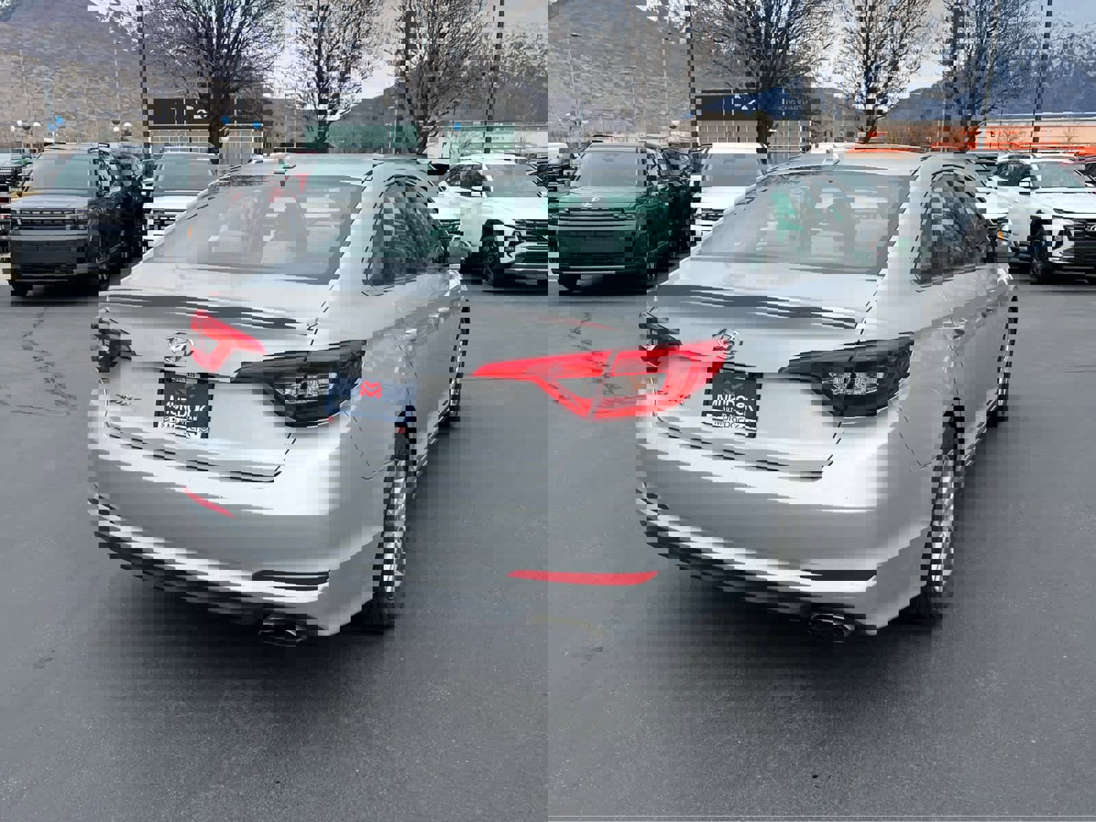 Used 2015 Hyundai Sonata SE w/ Option Group 09 image 8