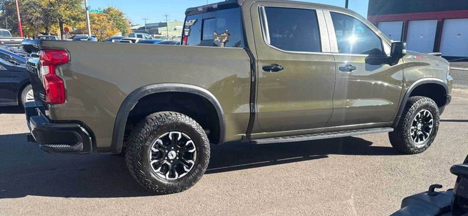 Used 2023 Chevrolet Silverado 1500 ZR2 image 7