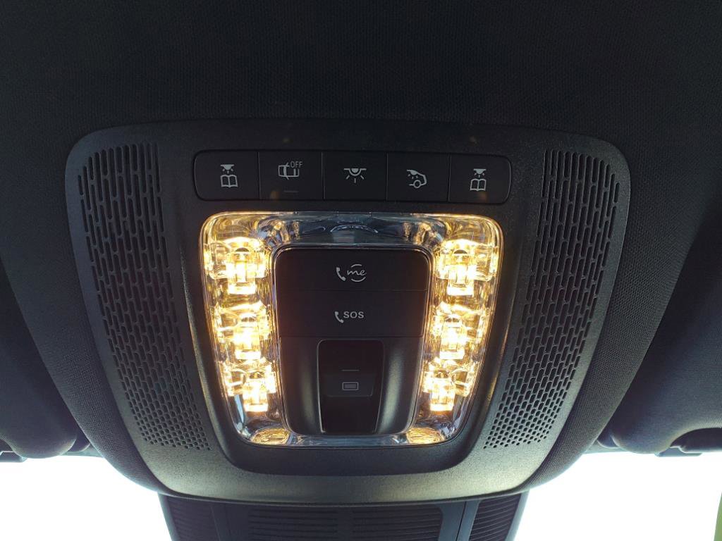 Used 2025 Mercedes-Benz GLS 450 4MATIC image 21