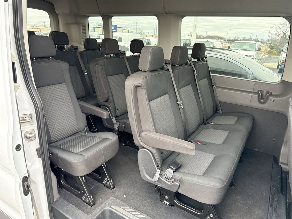 Used 2023 Ford Transit 350 XLT image 13