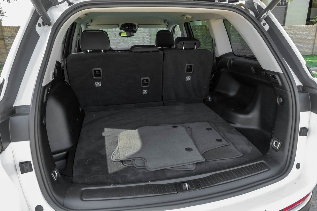 Used 2022 Jeep Grand Cherokee Laredo w/ Luxury Tech Group I image 64