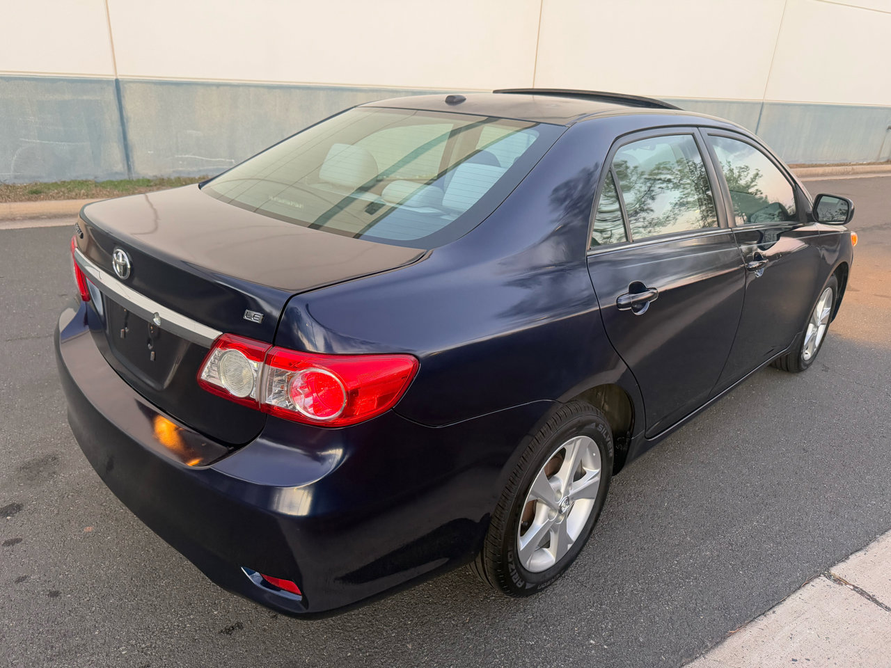 Used 2013 Toyota Corolla LE Special Edition image 4